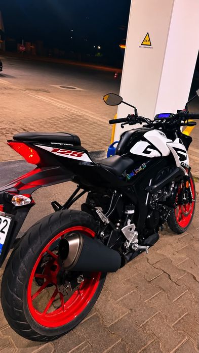 Motor Suzuki GSX-S125-2023