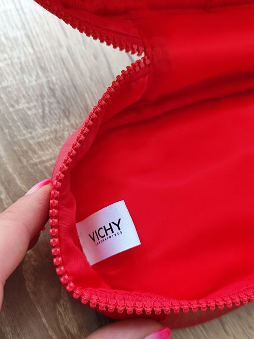 Vichy portfard nou