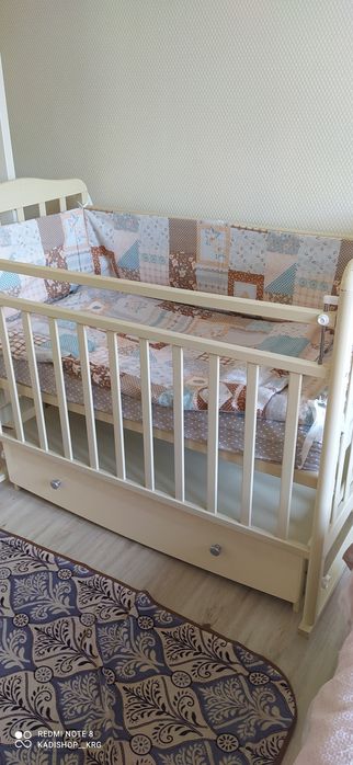 Детская  кровать с маятником