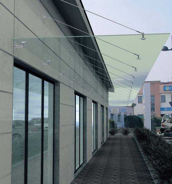 Стеклянный навес. Высокое качаство