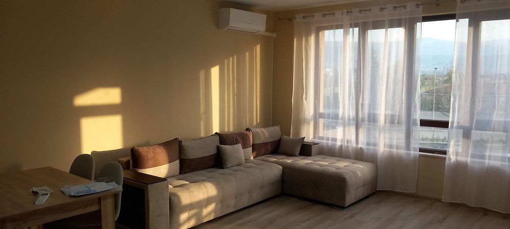 Дава се под наем Тристаен апартамент в Пловдив, Остромила - 85 кв.м за 500 € - Снимка #1