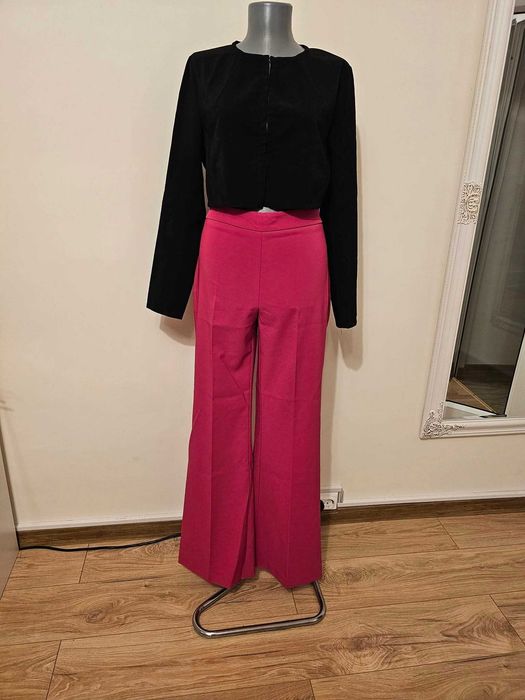 Stoc imbracaminte dama Rinascimento