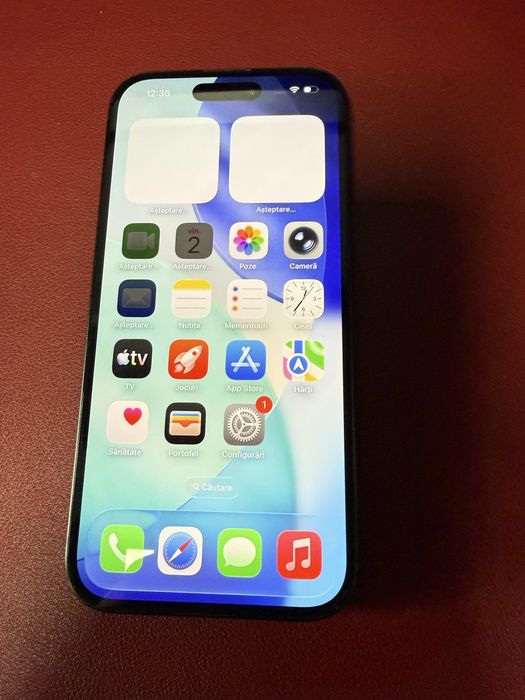 iPhone 15 128GB, liber rețea, baterie 87%, stare impecabilă