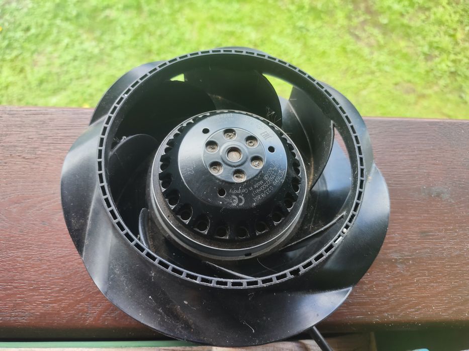 Ventilatorul professional  Centrifugal ebm-papst R2E190-RA26-05,
