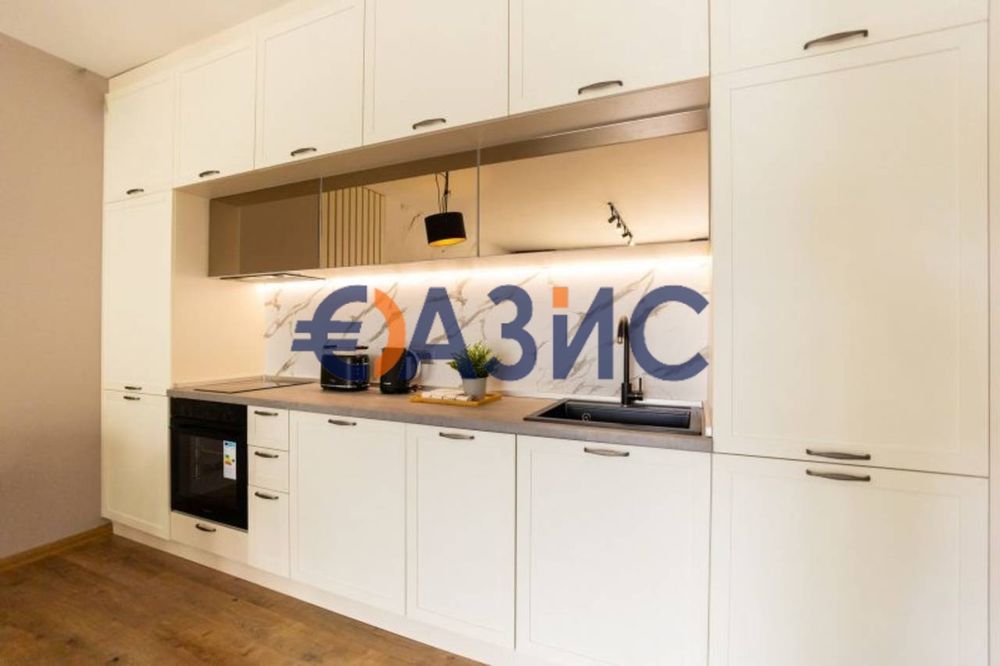 Продава се Двустаен апартамент в Обзор - 57 кв.м за 1562 €/кв.м - Снимка #5