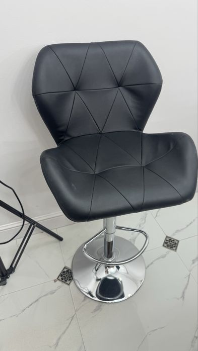 Продам стул регулируемый  по высоте