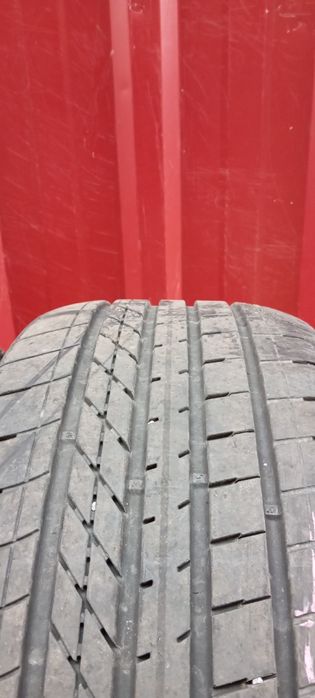 Vând cauciucuri runflat