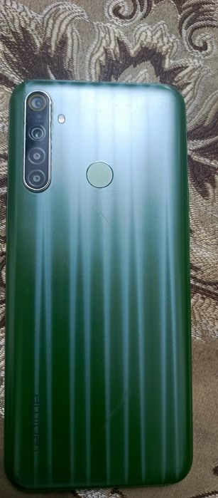 Телефон марка Реалми 6 i