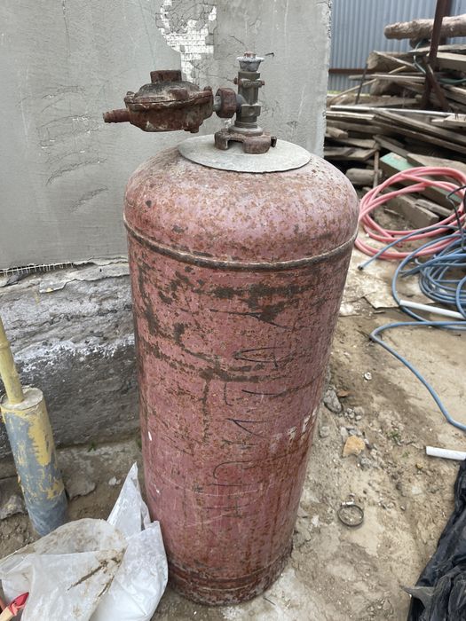 Газ баллон срочно с редуктором