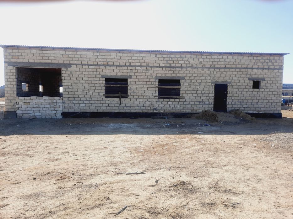 Мкр Атыраудан үй сатылады.