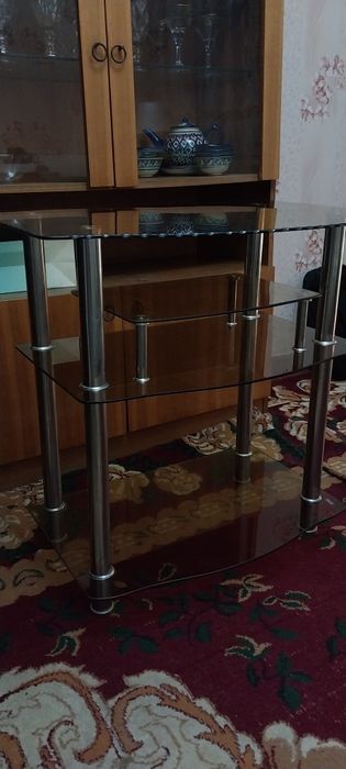 Полка для ТВ Б/у