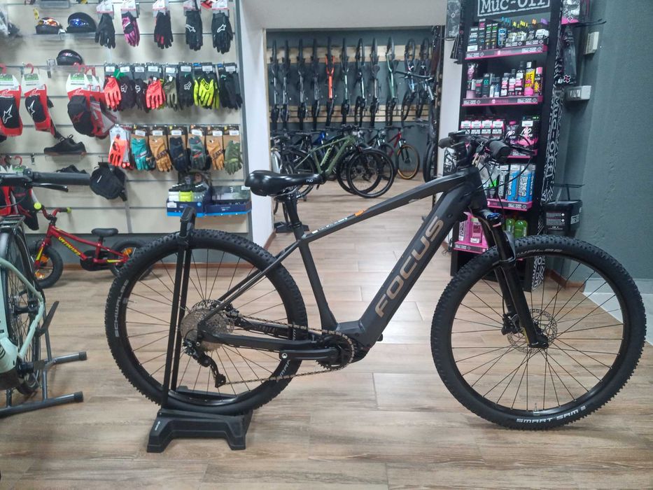 Bicicleta electrica Focus Jarifa2 6.7 L in stoc EST BIKE Funky Sports