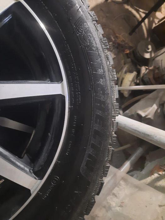 Продам шины зимние