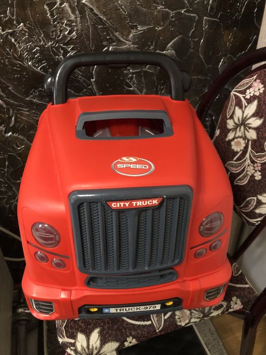 детски камион механик