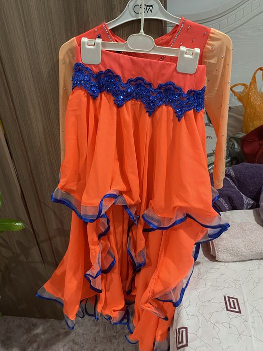 Продам костюм для танцев