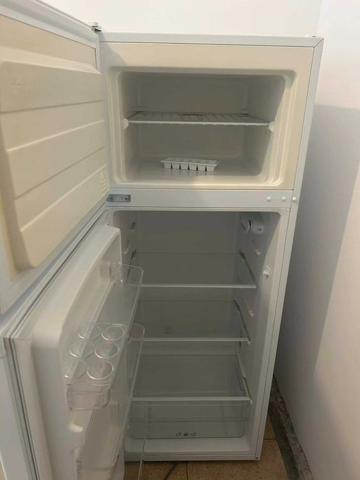 Frigider cu doua usi Candy