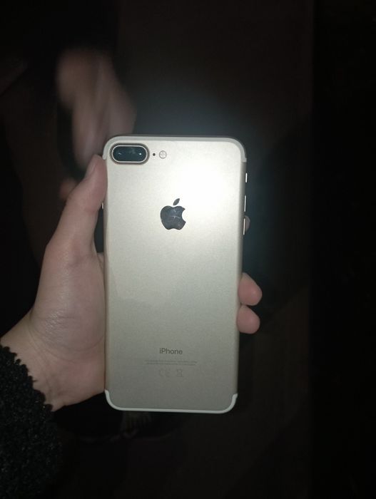 Айфон 7 Плюс идеально состояние