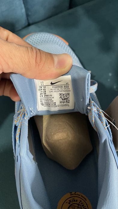 Кроссовка nike новый