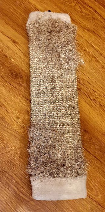 Аксесоари за котка/малко куче-легло, затворена тоалетна, купички и др.