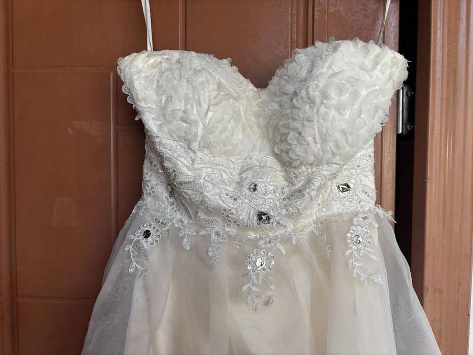 Rochie elegantă mireasa scurtă