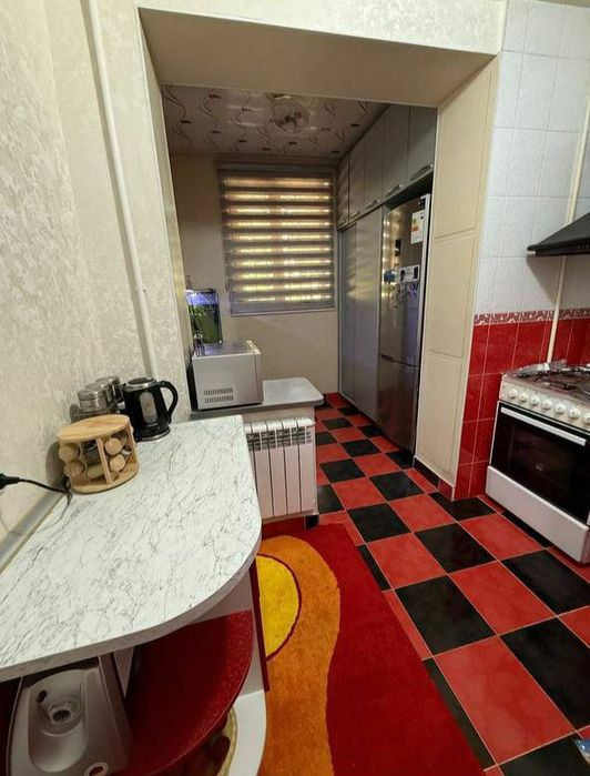 Квартира продаётся Чиланзар 8 квартал 2/1/4 балкон 2*6 ор загс