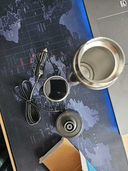 Cana electrica tip termos cu adaptor pentru masina