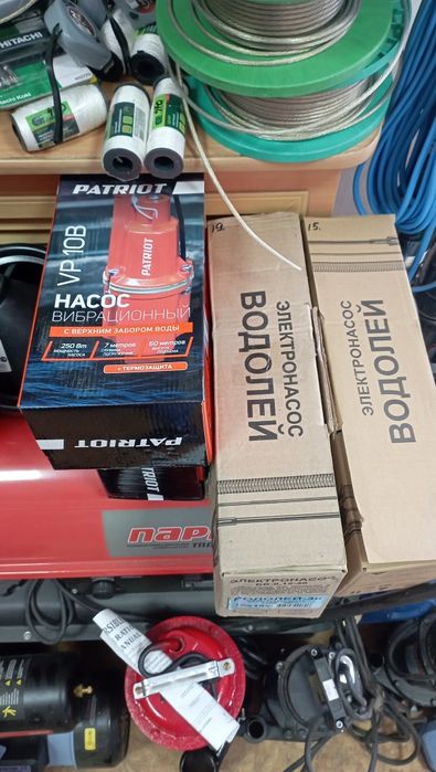 Насосы ручеек,Водолей ,ракета