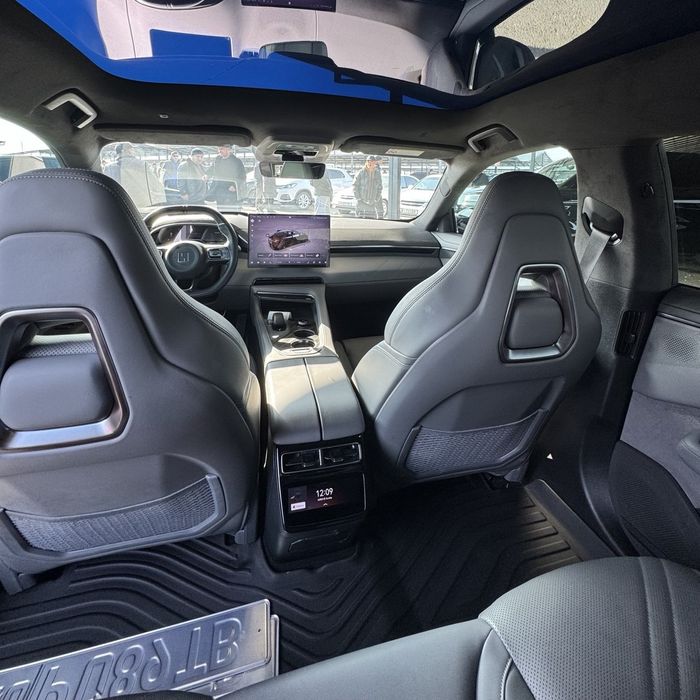 Zeekr 001 | 2024 | Nasiya savdo 40%