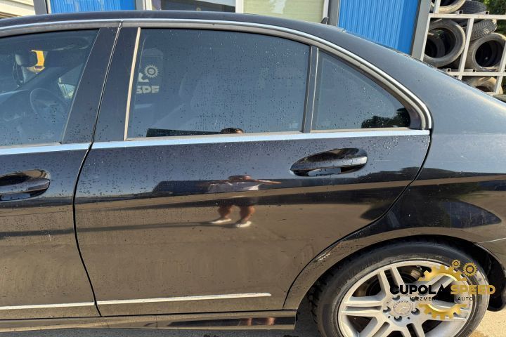 Usa / Portiera spate stanga culoare 197 Negru Obsidian Mercedes-Benz
