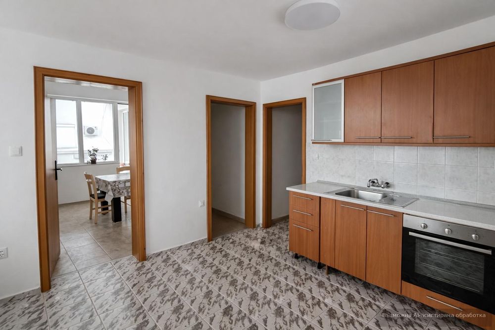 Тристаен апартамент под наем в жк. Младежки хълм