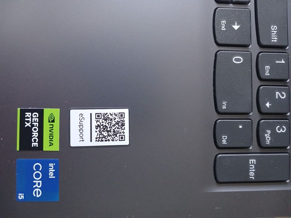 Lenovo LOQ 144 Hz  I 5 12400 rtx 4050 6 gb 512ssd ram 12 GB