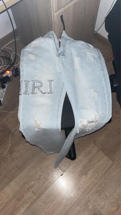 blugi amiri pietre