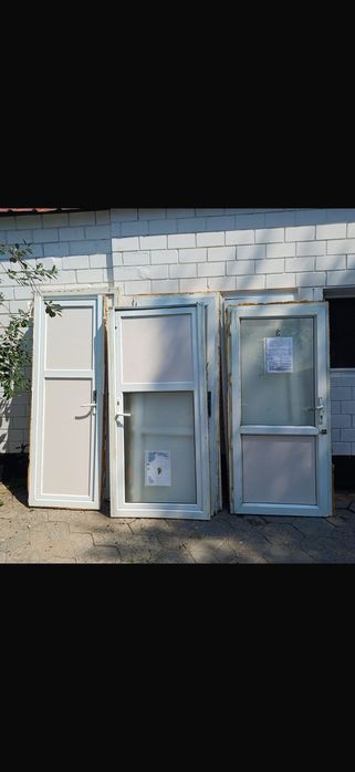 Двери пластиковые