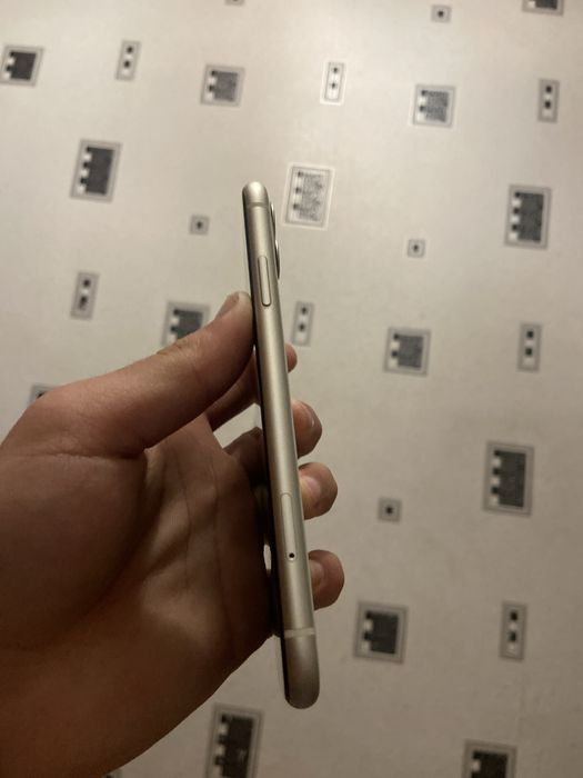 срочно продаю Айфон  11