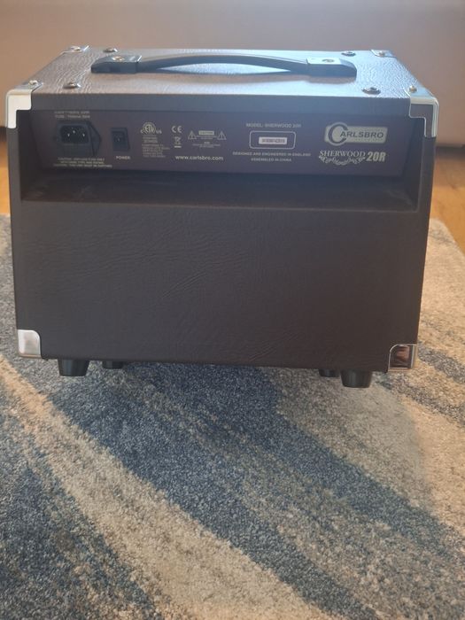 Amplificator pentru chitara electro acustica