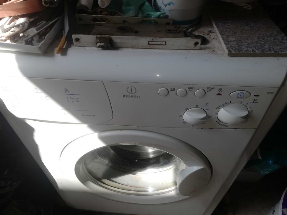 Indesit WI102 пералня на части