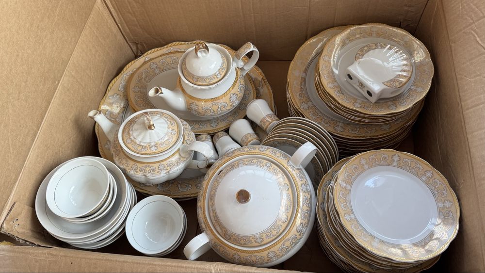 Японский Столовый сервиз. Новый.