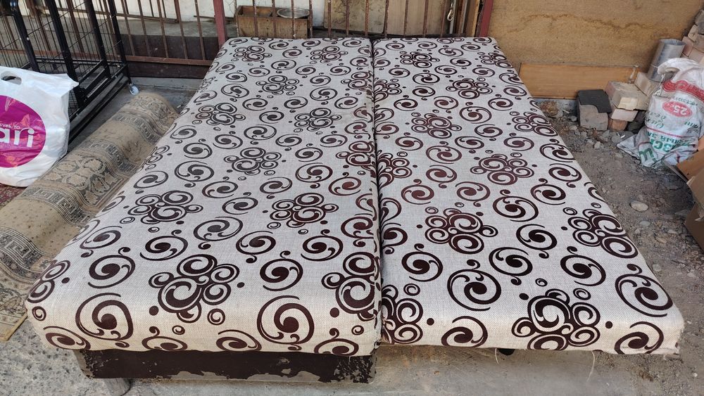 Отдам диван на дрова