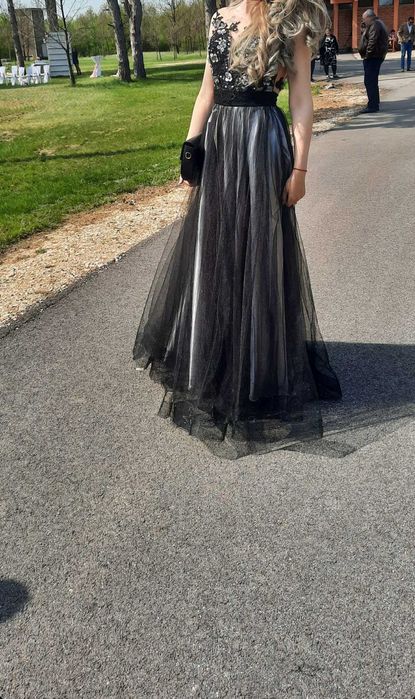 Страхотна Офицялна рокля