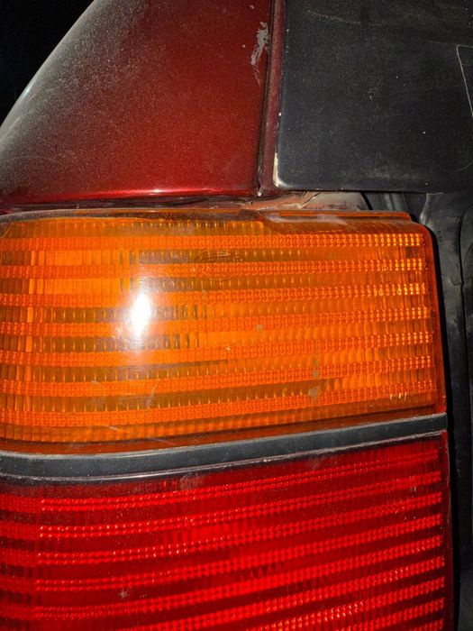 Продам задний левый плафон hella