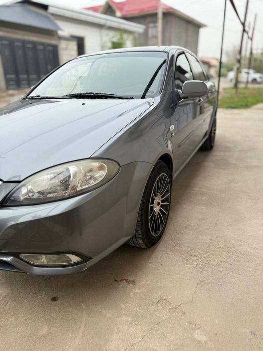 Срочно продается Gentra