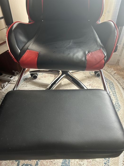 Продам старое игровое кресло