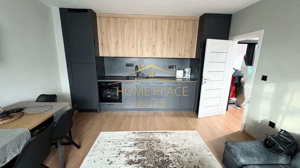 Дава се под наем Тристаен апартамент в Варна, Базар Левски - 100 кв.м за 1020 € - Снимка #3