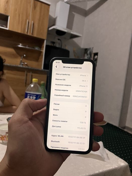 Iphone 11 ideal 128 gb 95 % vakum holatda