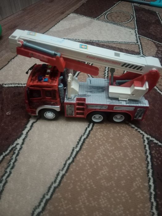 Продам игрушки для мальчиков