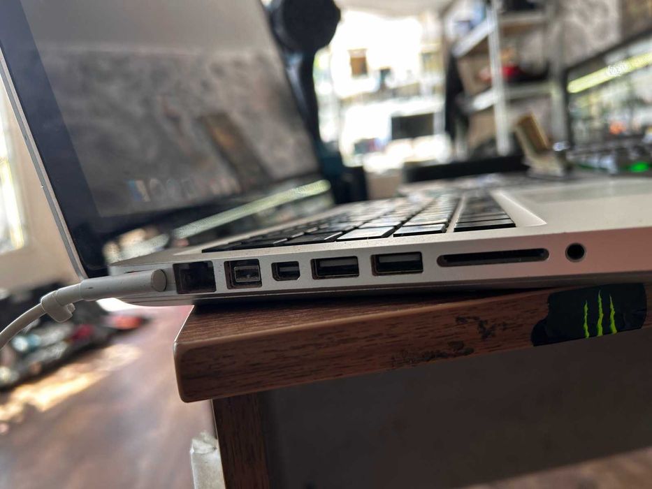 MacBook Pro 13" – Алуминиев корпус
