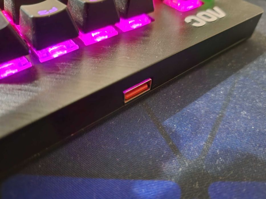 Tastatura mecanica Gaming AOC AGK700