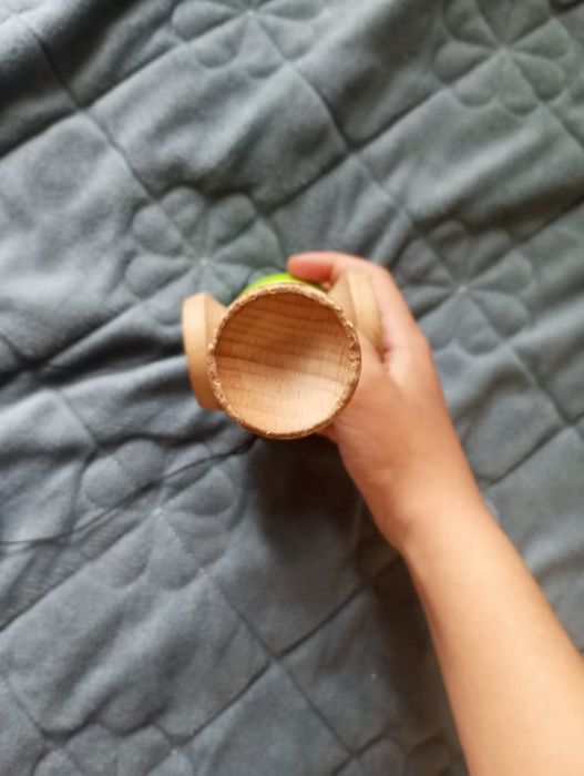 Kendama Krom Pop lime green