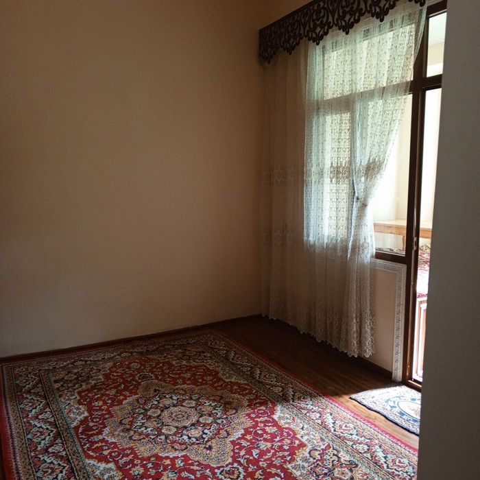 Kvartira 3 talaba qiz kerak