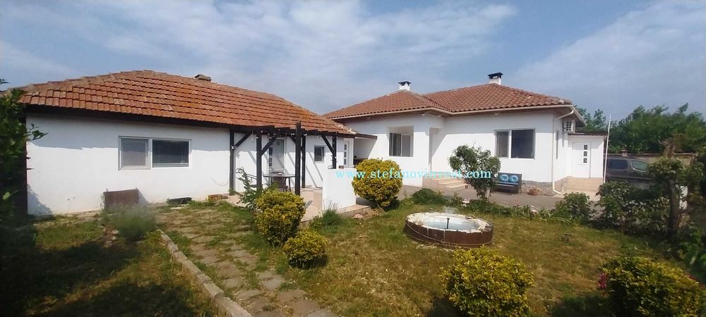 Продава се Къща в с. Краище, Област Добрич - 132 кв.м за 1114 €/кв.м - Снимка #18